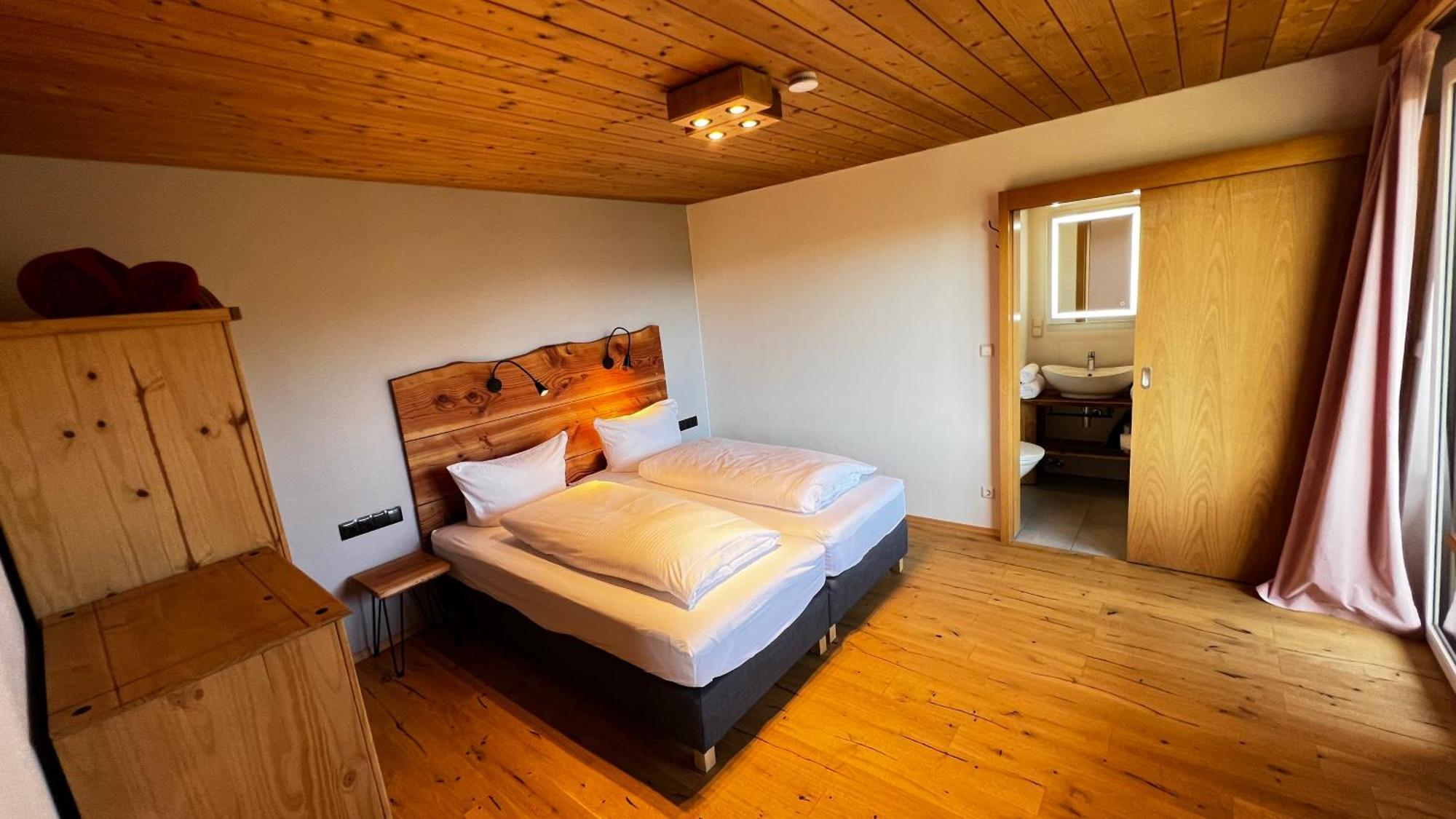 Boutique Hotel And Apartments Pension Sternen Тодтмос Екстериор снимка