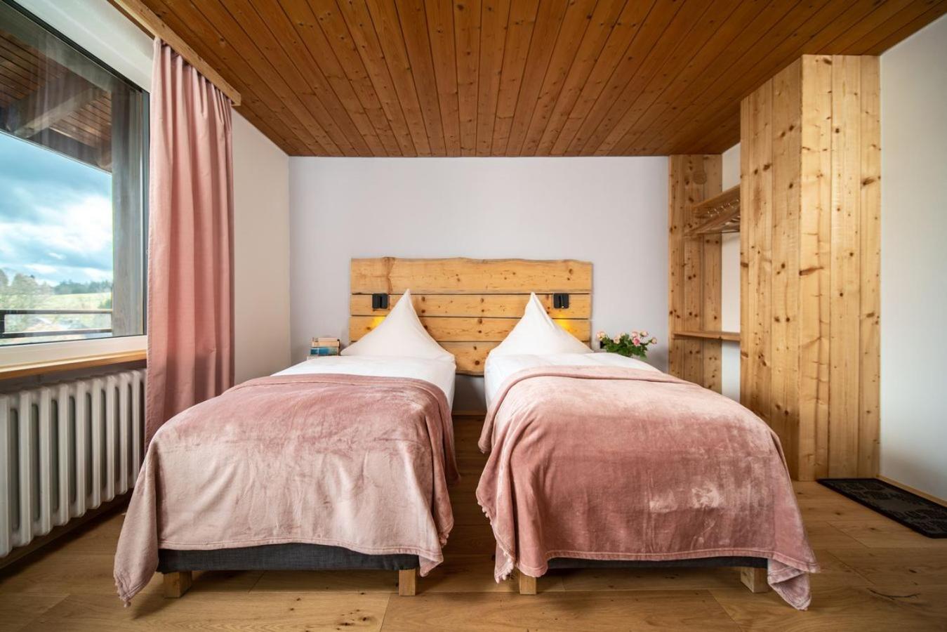 Boutique Hotel And Apartments Pension Sternen Тодтмос Екстериор снимка